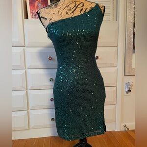 Elegant Green Sequin Dress